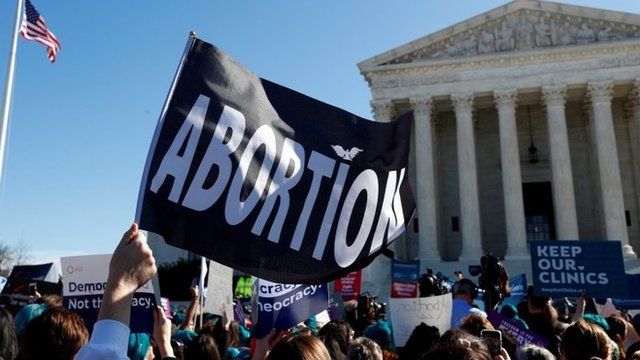 EEUU revoca el derecho constitucional de la mujer al abortar