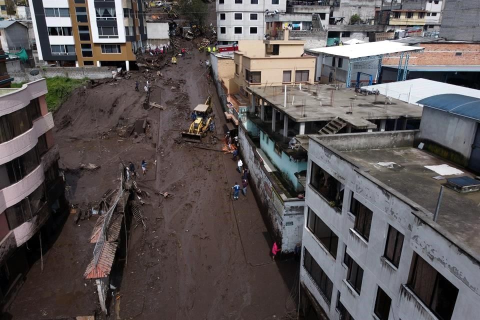 Aluvión en Ecuador deja 22 fallecidos