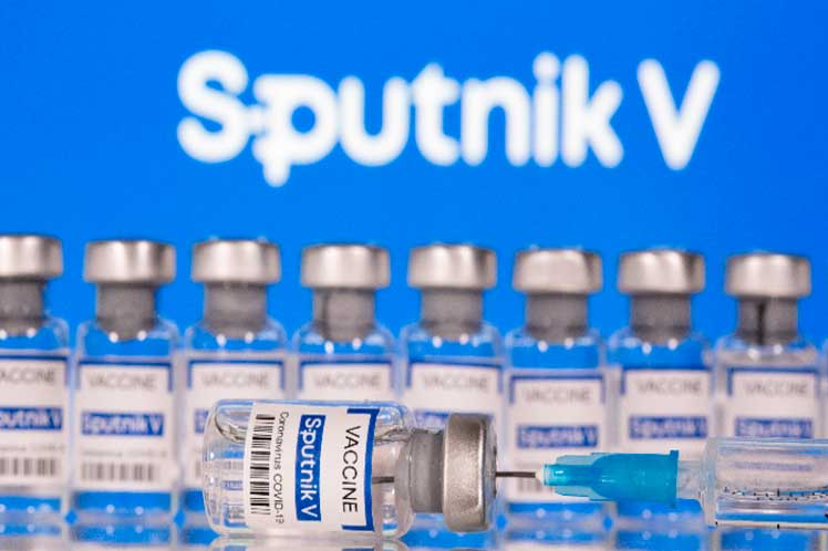 2 años cumple Sputnik V en ser la primera vacuna mas exportada por Rusia
