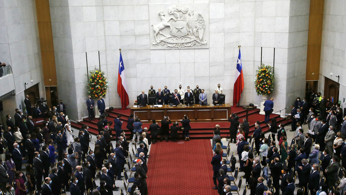Congreso de Chile se convierte en ring de boxeo