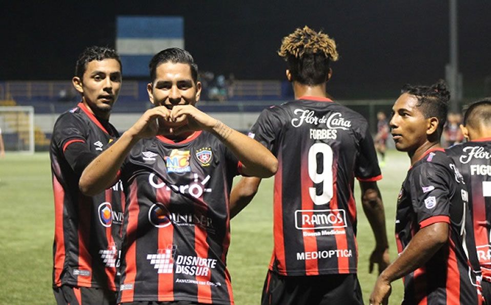 Ferretti golea a UNAN Managua y se acerca al liderato