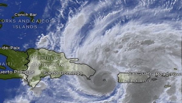 Huracán Fiona golpea a R. Dominicana tras afectar a Puerto Rico