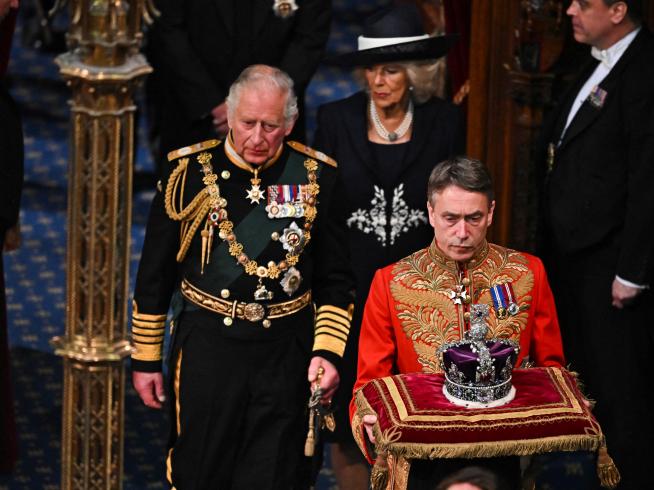 El rey Carlos III será coronado en el 2023