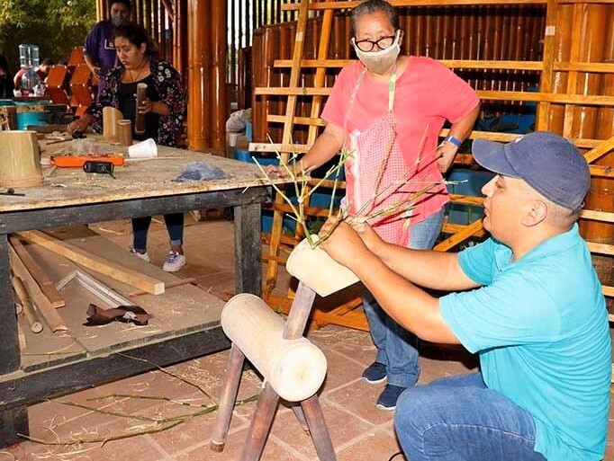 Se realizó el curso de elaboración de renos navideños a base de bambú en Nicaragua