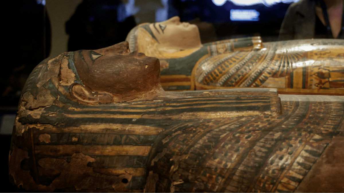 Encuentran faraones y una momia en Egipto