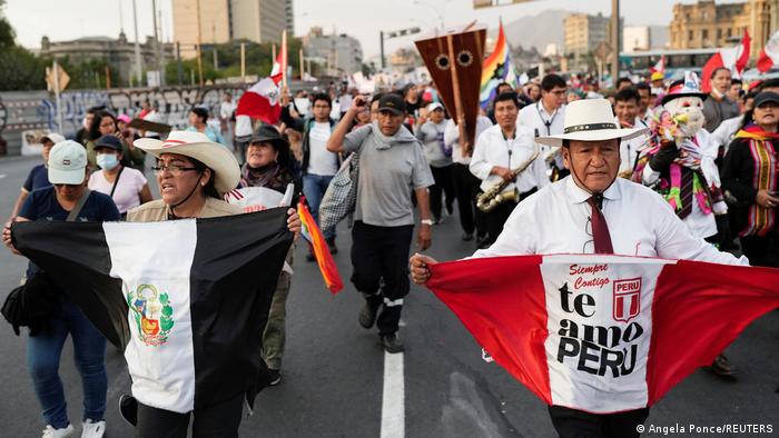 Perú declara Estado de Emergencia en Lima