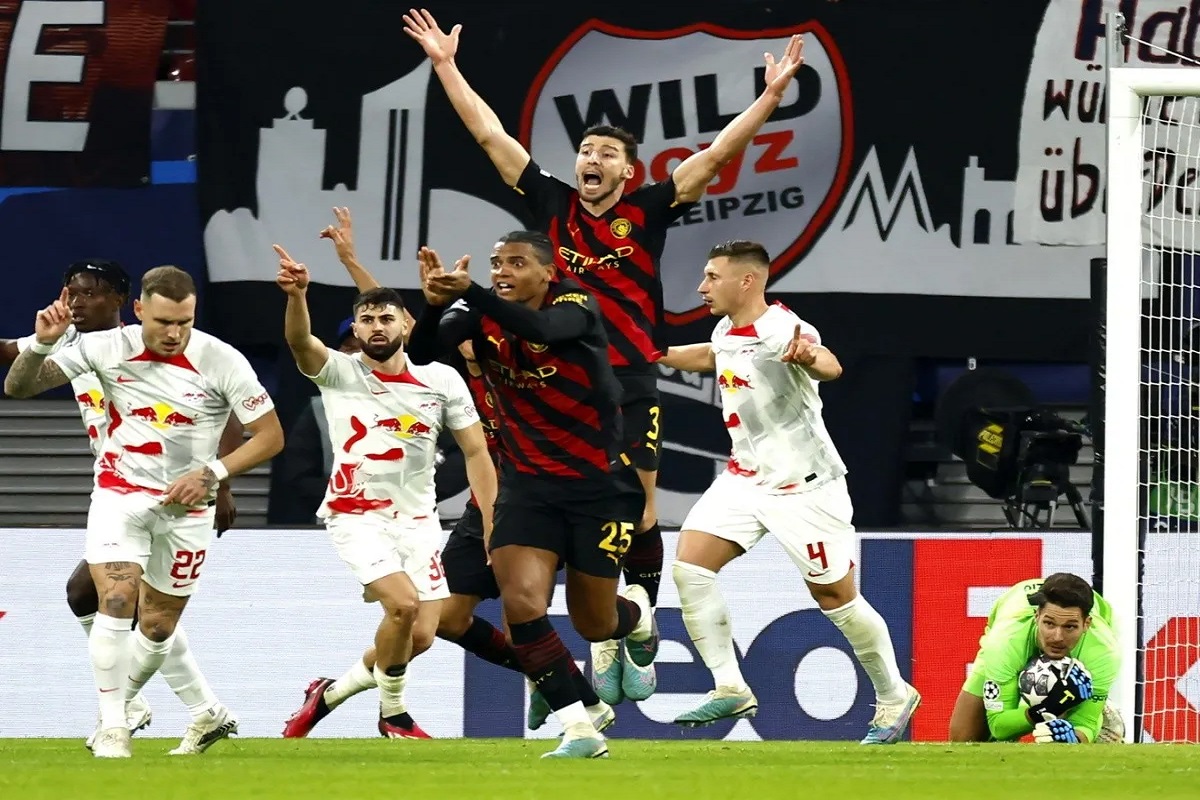 Leipzig rescata empate en casa ante el City