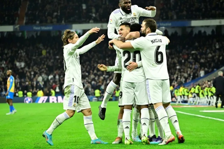 Real Madrid recupera la confianza ante el Valencia