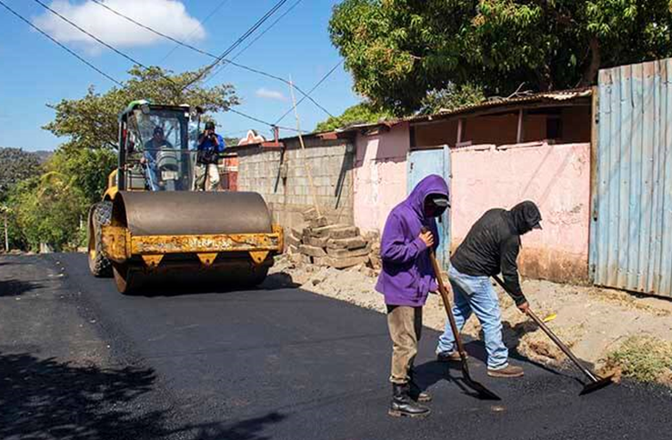 Nicaragua continua desarrollando obras de calles