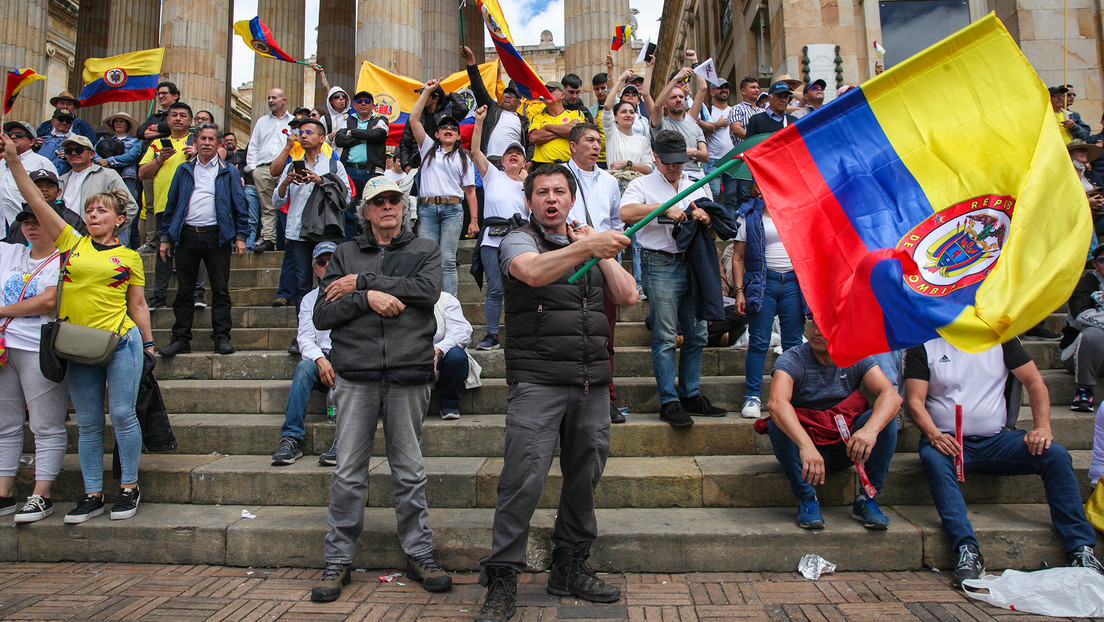La oposición colombiana marcha nuevamente contra el Gobierno de Petro