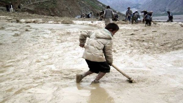 Devastadoras Torrenciales Lluvias en Tayikistán Cobran la Vida de 21 Personas