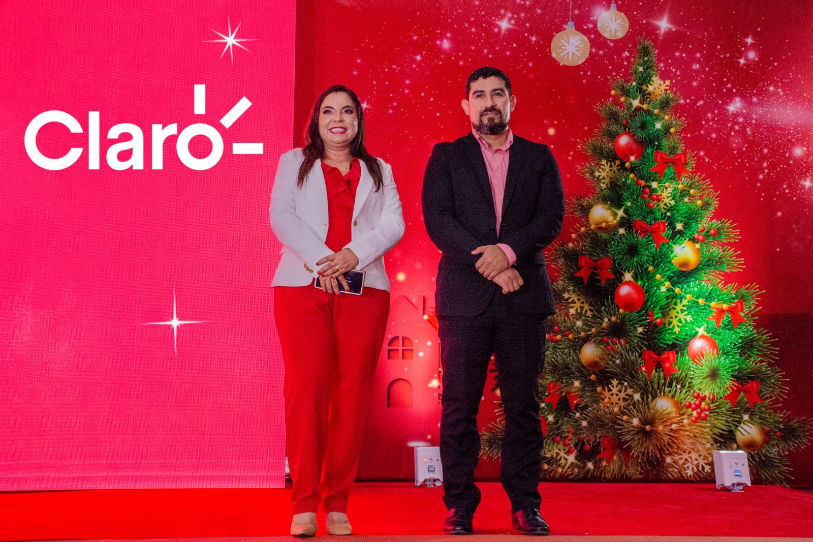 Vive una Navidad Conectada: Descubre las Ofertas Exclusivas de Claro Nicaragua para esta Temporada