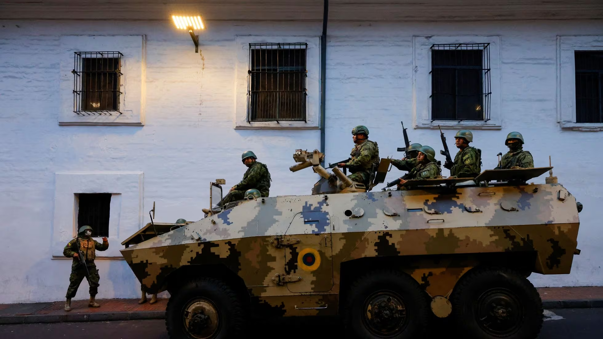 Estados Unidos Anuncia el Envío de Militares a Ecuador