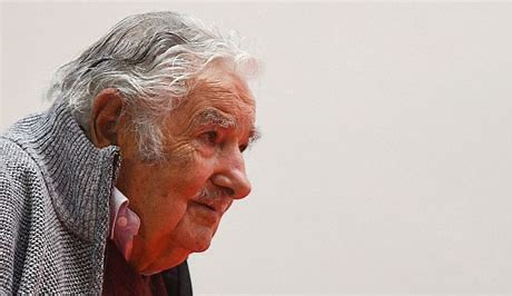 Mujica hospitalizado en Montevideo durante su recuperación