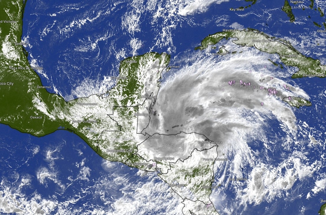 Tormenta Sara causa fuertes lluvias en el noreste de Honduras